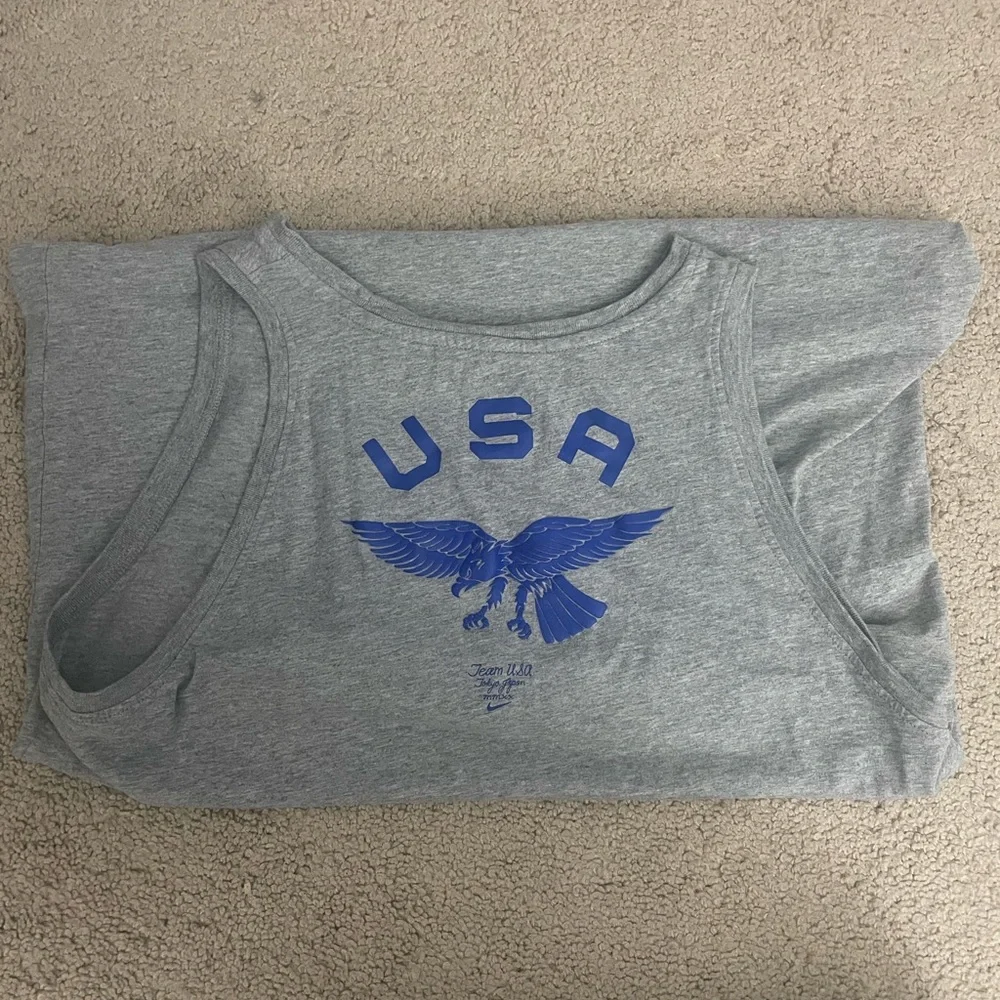 Workout tank - Picture 2 of 2